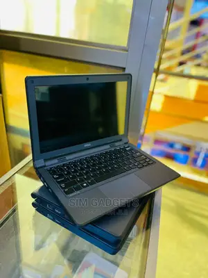 Laptop Dell Latitude 3400 4GB Intel Celeron HDD 250GB
