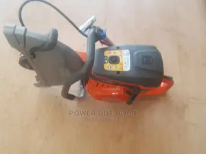 Husqvarnar Power Concrete Cutter