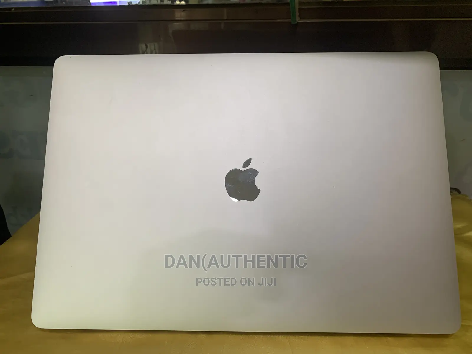 Laptop Apple MacBook Pro 2019 16GB Intel Core I9 SSD 1T