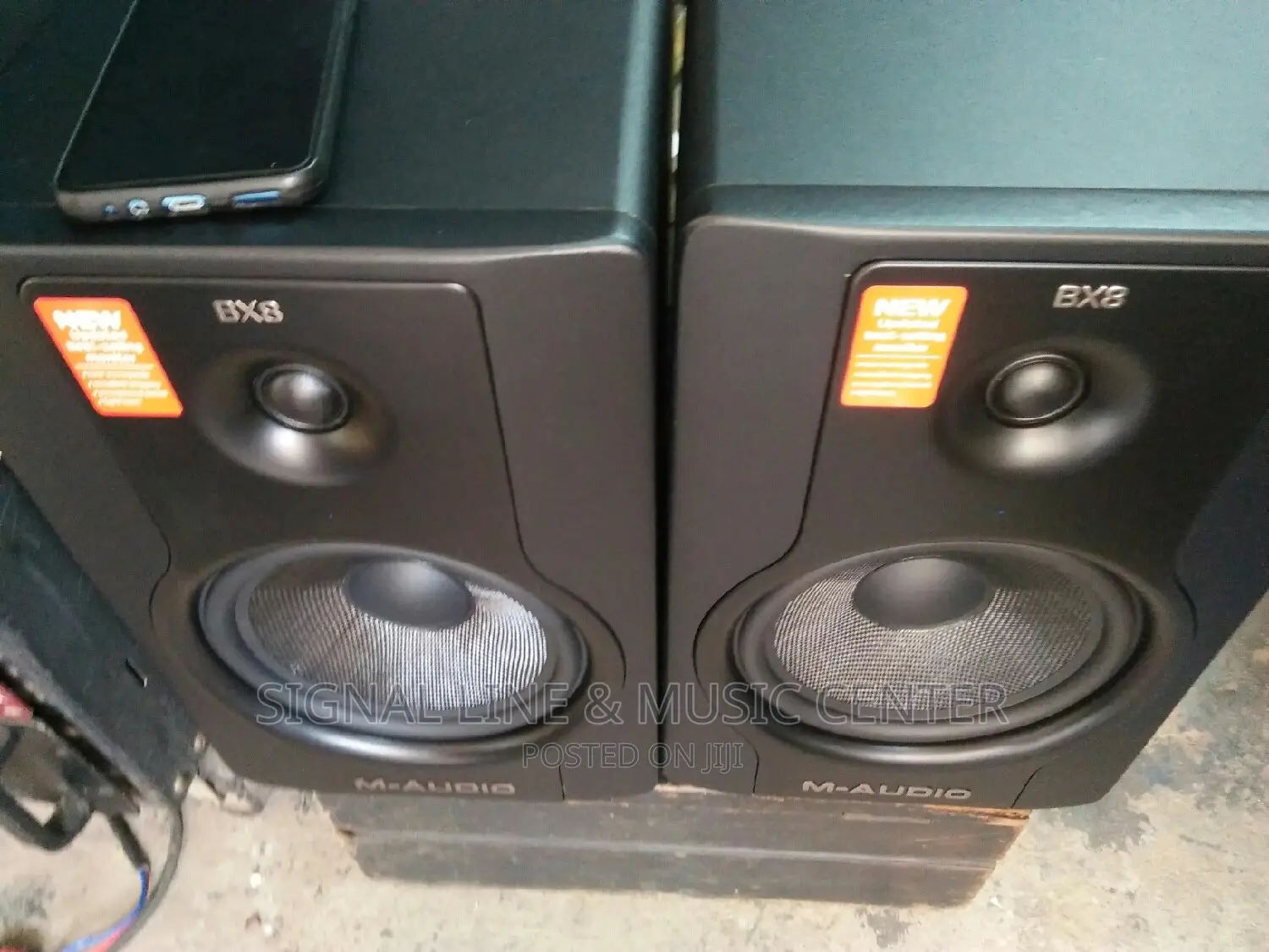 M- Audio Bx8 Studio Montor