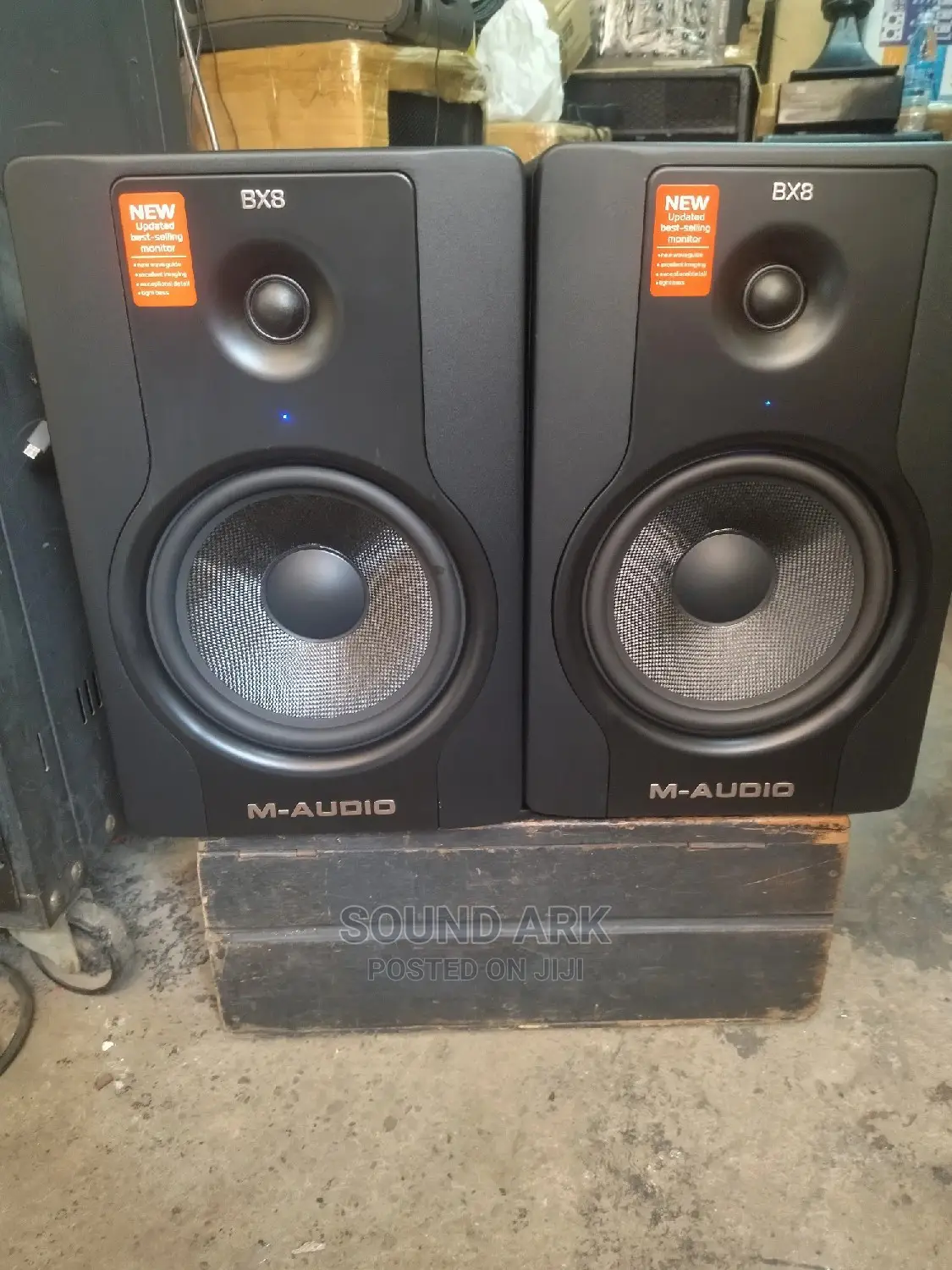 Studio Monitors Bx8 D2
