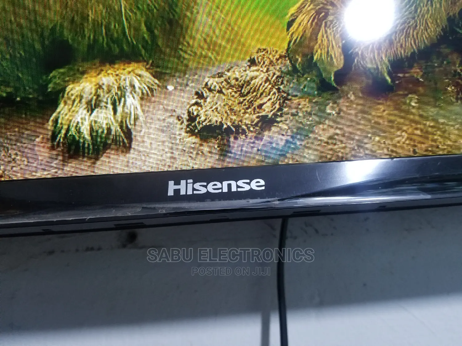 Hisense 43 Smart Vidaa- Model