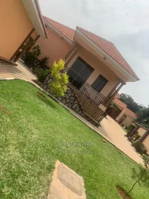 4bdrm Bungalow in Kololo Property, Central Division for Sale