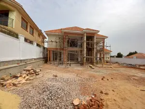 Furnished 6bdrm Mansion in Upscale, Kira for Sale
