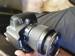 Canon 1300D