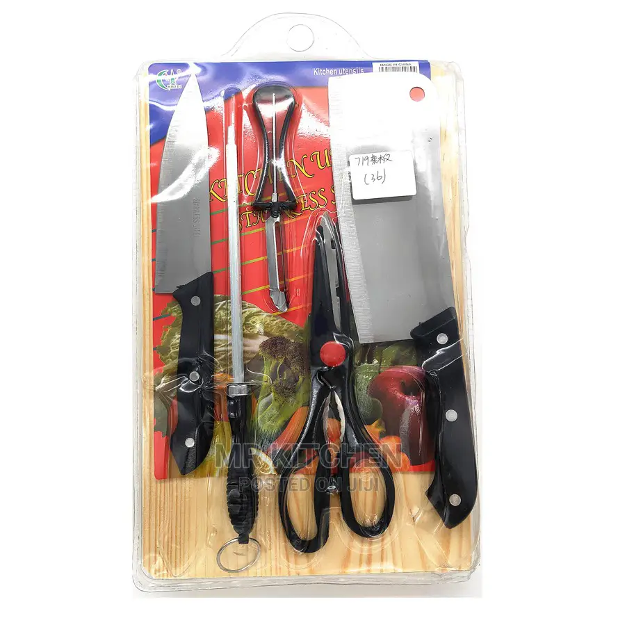 Knife Set (With a Chopping Board)