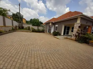 Furnished 4bdrm House in Posh Tarmack Estate, Kira for Sale