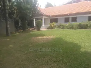 4bdrm Bungalow in Bugolobi, Central Division for Rent