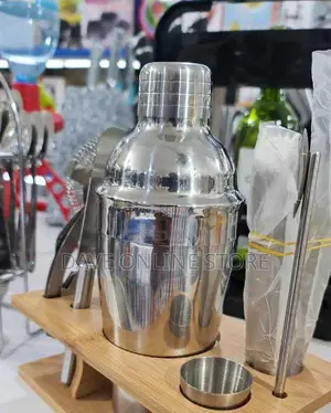 Cocktail Shaker Set