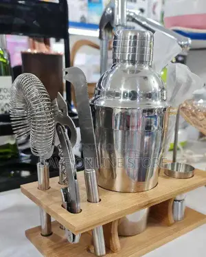Cocktail Shaker Set