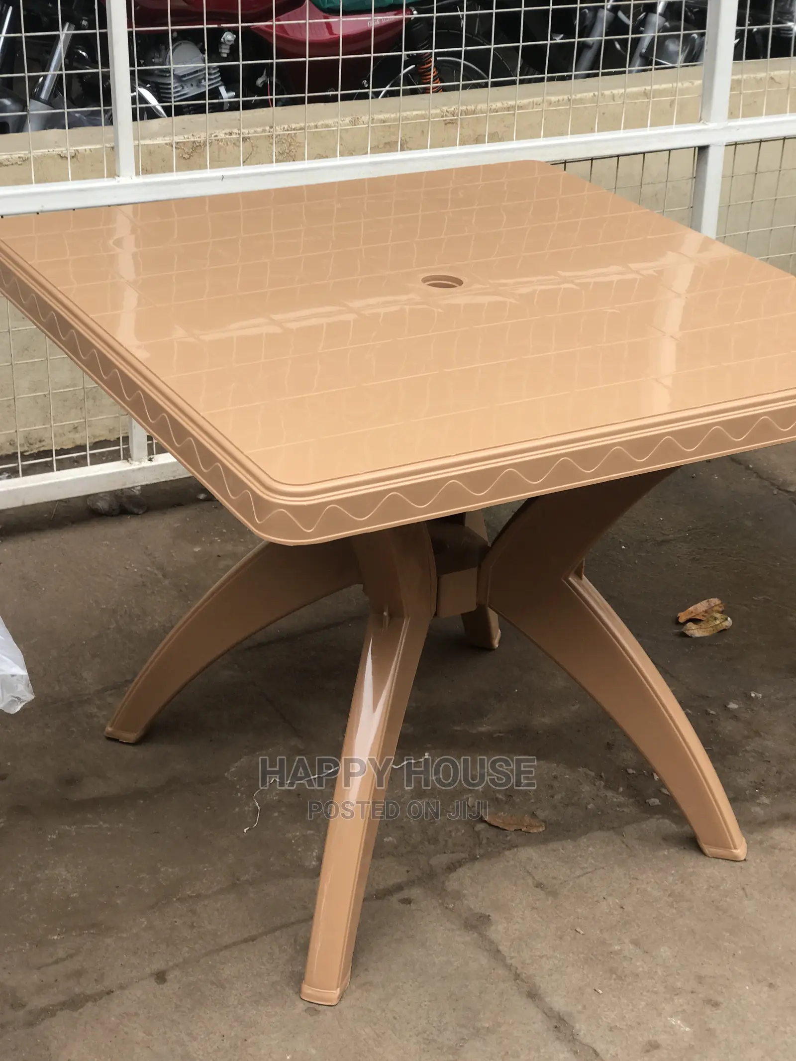 Plastic Square Tables