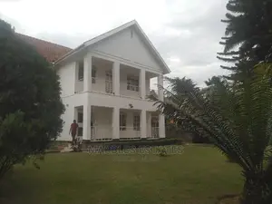 5bdrm Apartment in Bugolobi, Central Division for Rent