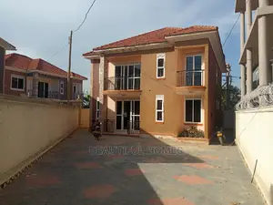 Furnished 4bdrm House in Kira First for Sale