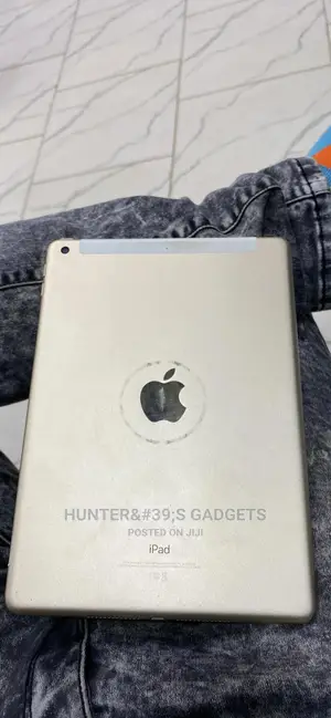 Apple iPad 9.7 32 GB White