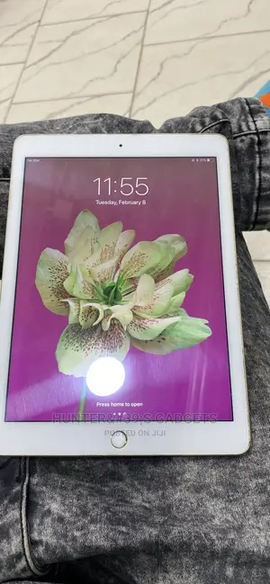 Apple iPad 9.7 32 GB White