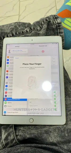 Apple iPad 9.7 32 GB White