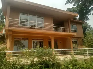 4bdrm Mansion in Mbuya, Central Division for Rent
