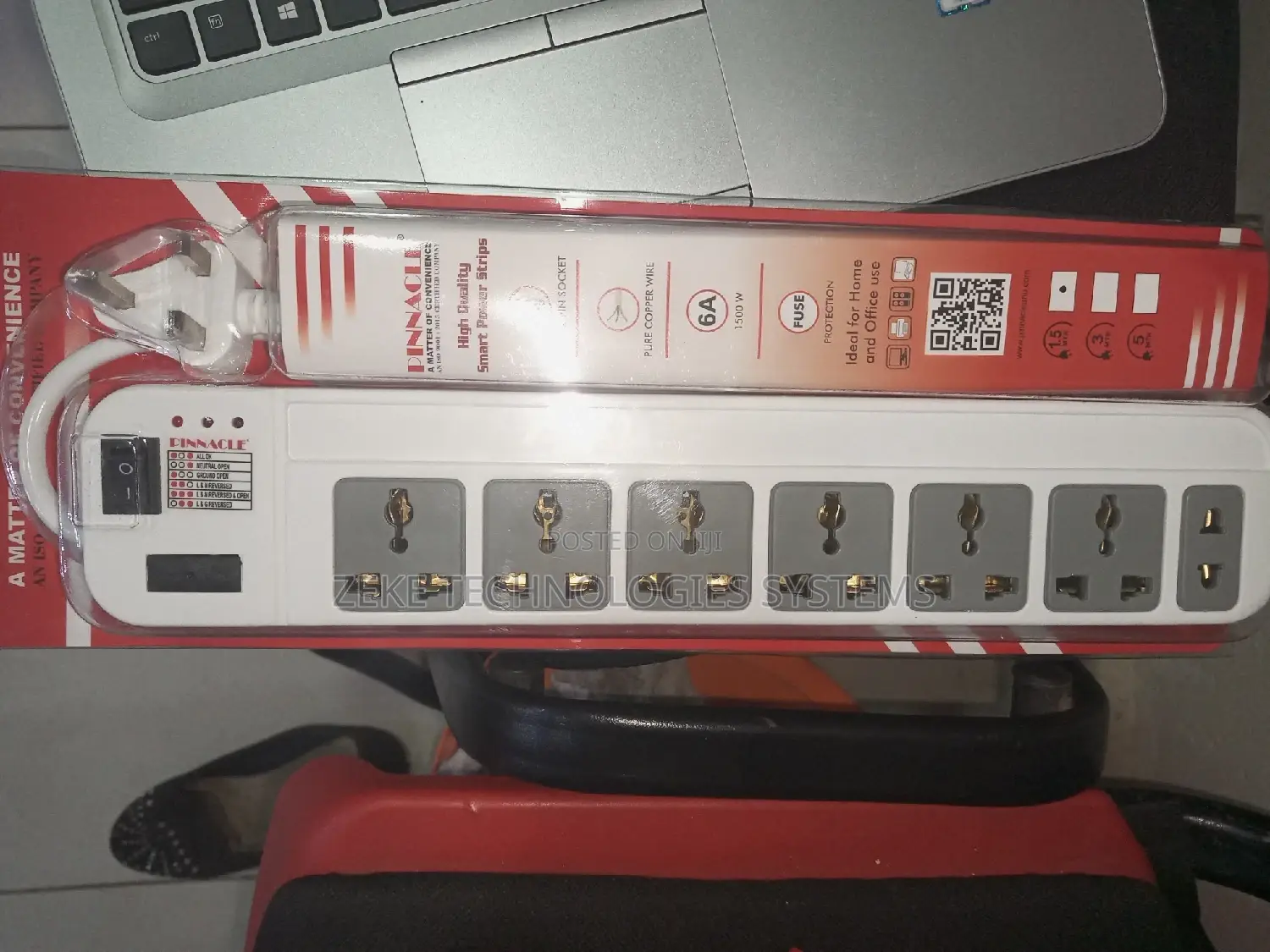 Pinnacle Extension With Smart Power Strips