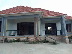 Furnished 4bdrm Bungalow in Adorable, Kira for Sale