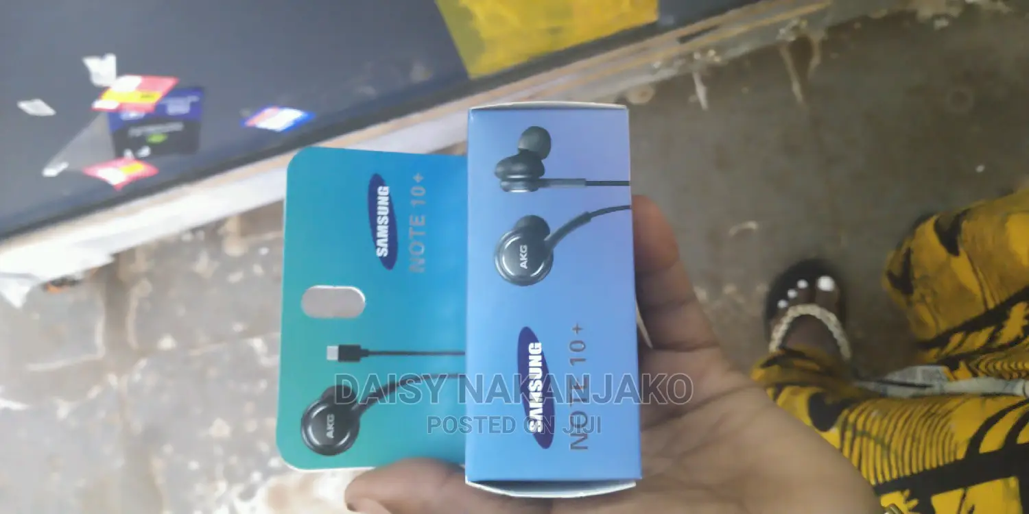 Akg Earphones