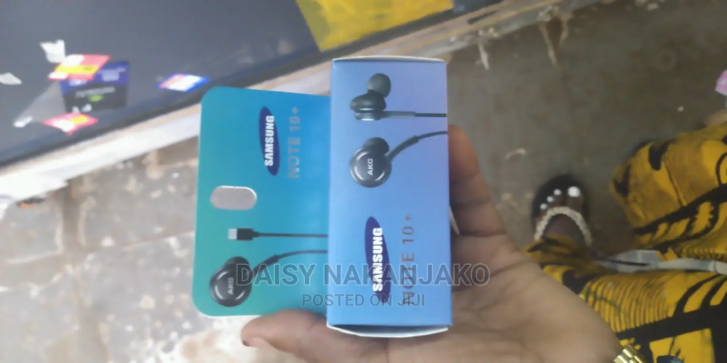 Akg Earphones