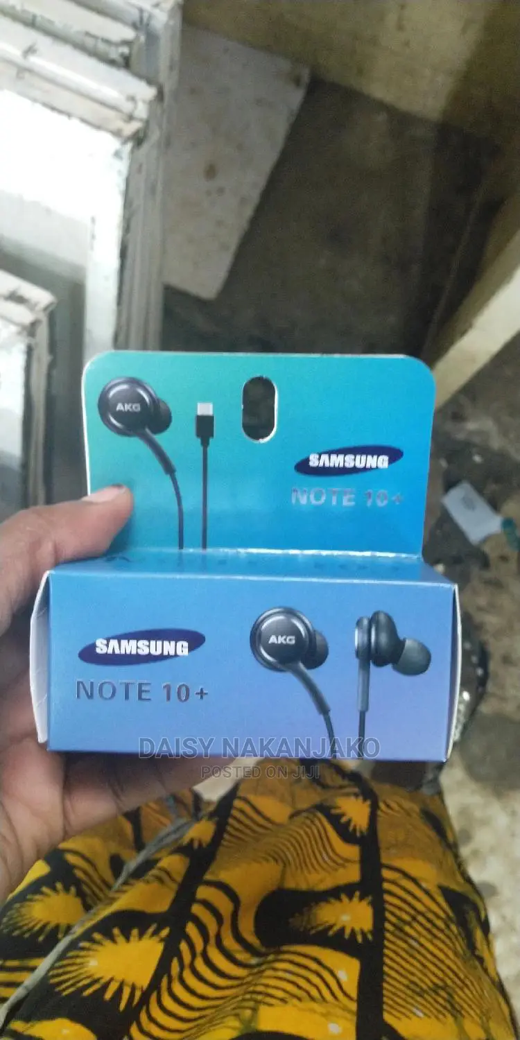 Akg Earphones