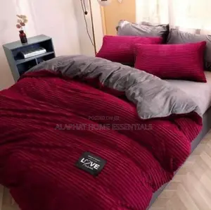 Coral Duvets 4pc 2 Pillow Cases and a Bedsheet