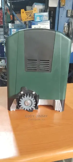 D10 Centurion Motor
