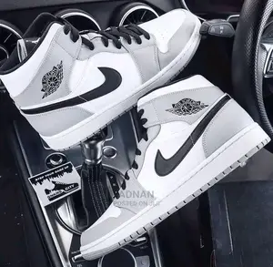 Nike Air Jordan 1