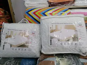 High Quality Quilted Waterproof Mattress Protector