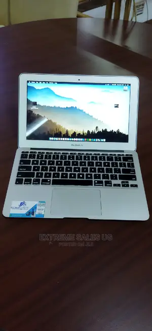Laptop Apple MacBook Air 4GB Intel Core I5 SSD 128GB