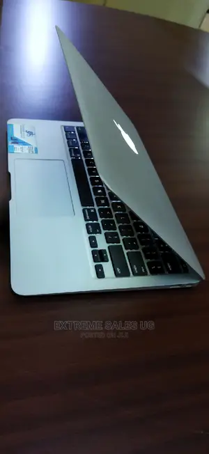 Laptop Apple MacBook Air 4GB Intel Core I5 SSD 128GB