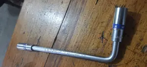 Wheen Spanner With Box Type