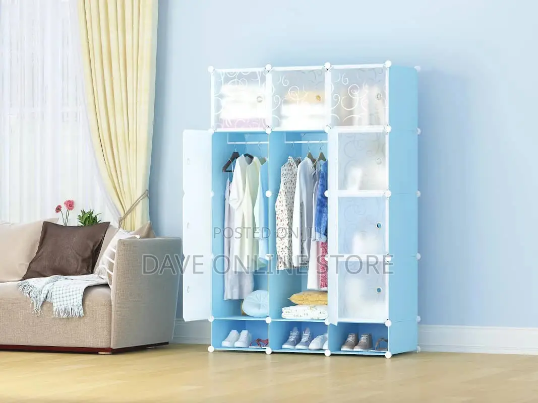 3 Column Closet With a Shoe Rack/ Wardrobe
