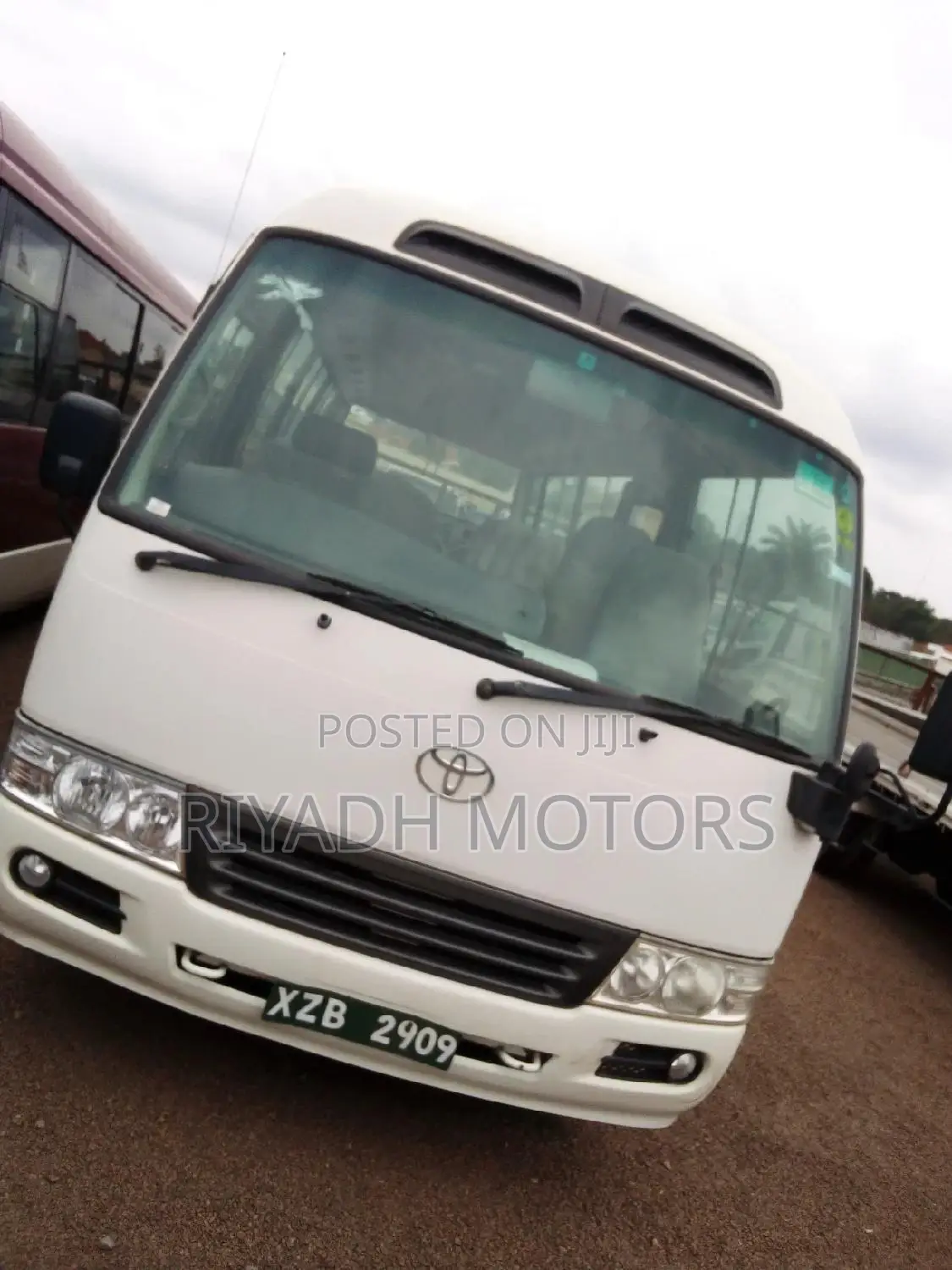 Mitsubishi Rosa 2007 White