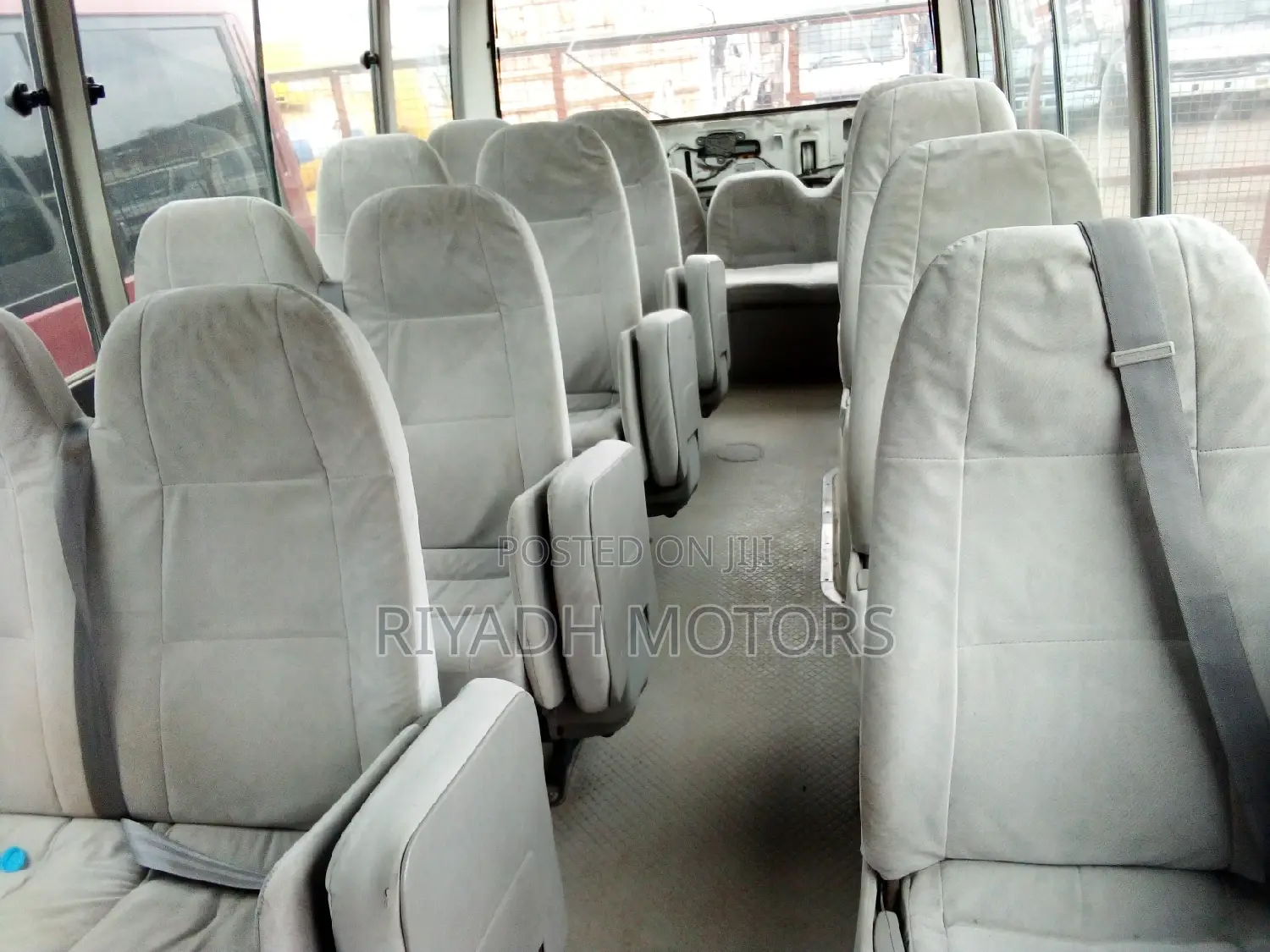 Mitsubishi Rosa 2007 White