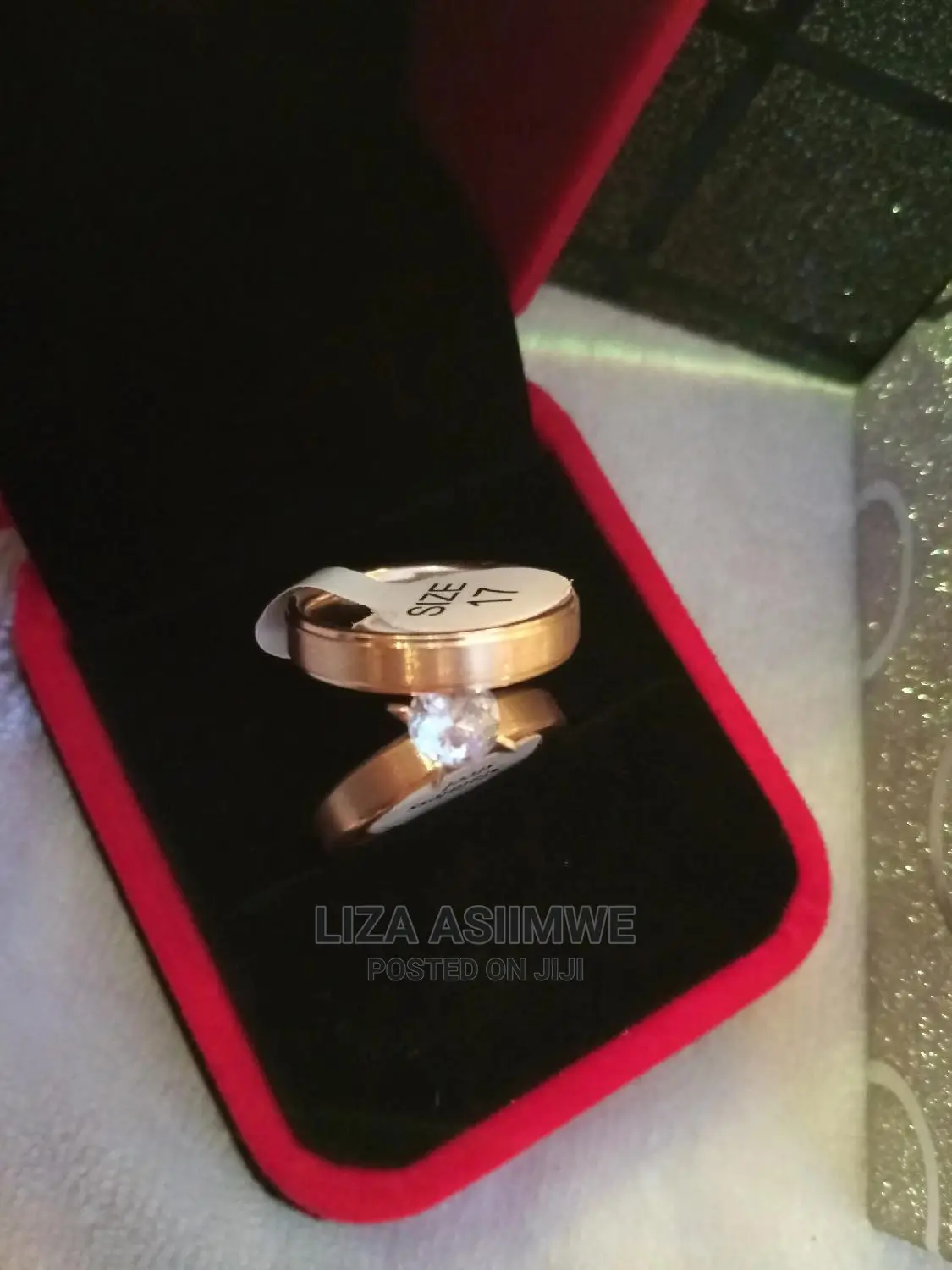Quality Engagement Wedding Rings Available With a Ring Box