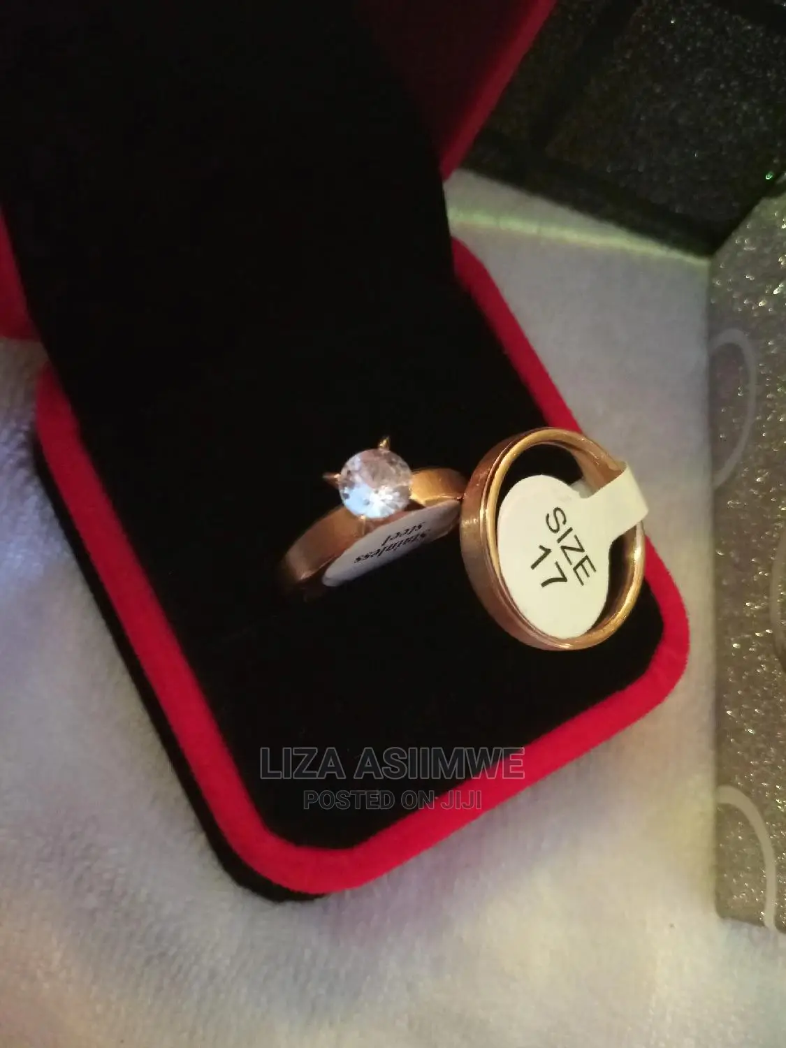 Quality Engagement Wedding Rings Available With a Ring Box