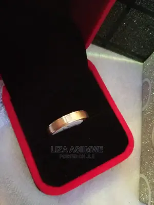 Quality Wedding Rings Available With the Ring Box Its Self