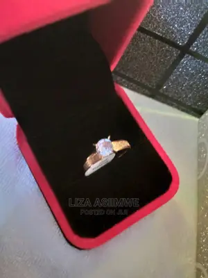 Engagement Rings Available With the Ring Box It's Self